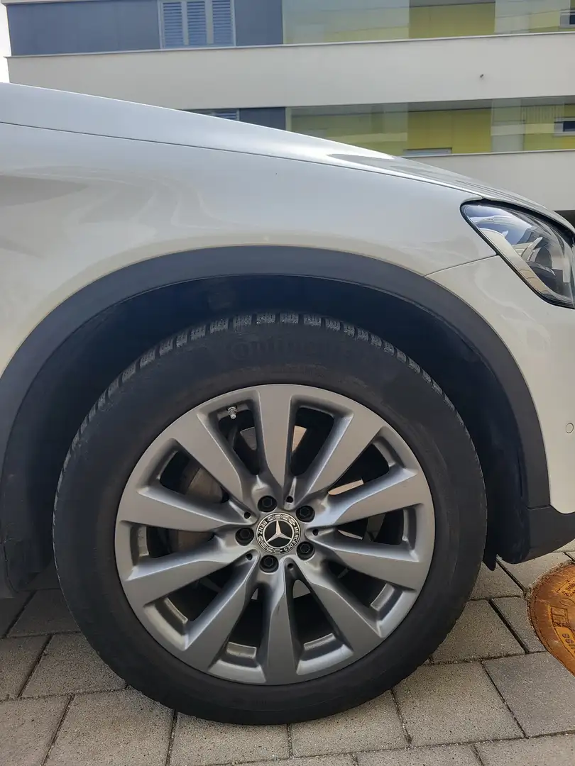 Mercedes-Benz GLC 200 Automatik 4MATIC Weiß - 2