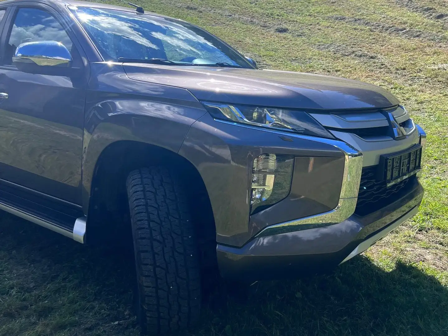 Mitsubishi L200 Braun - 2