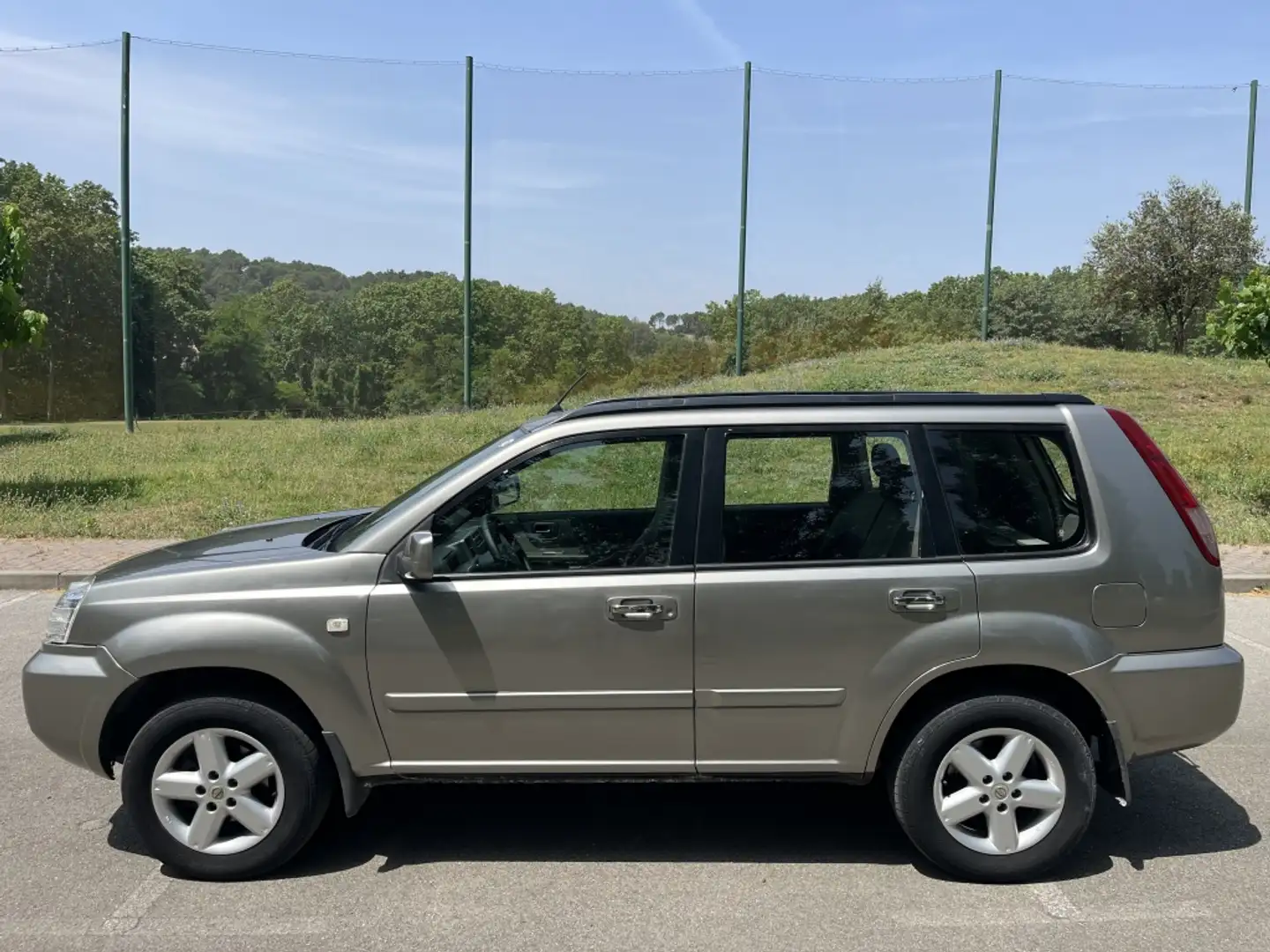 Nissan X-Trail 2.2dCI LE - 2