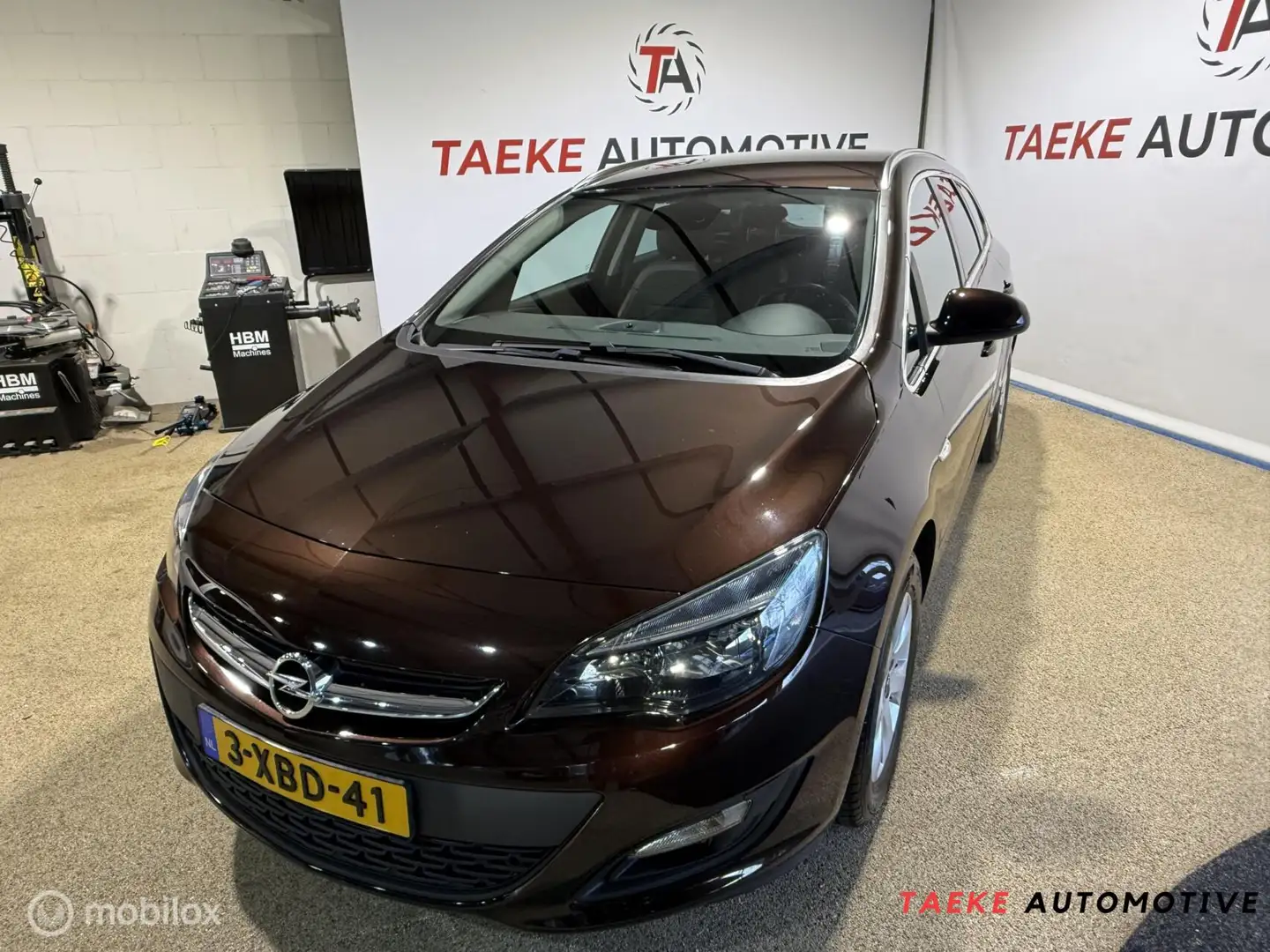 Opel Astra Sports Tourer 1.4 Turbo Business + Clima/Cruise Braun - 1