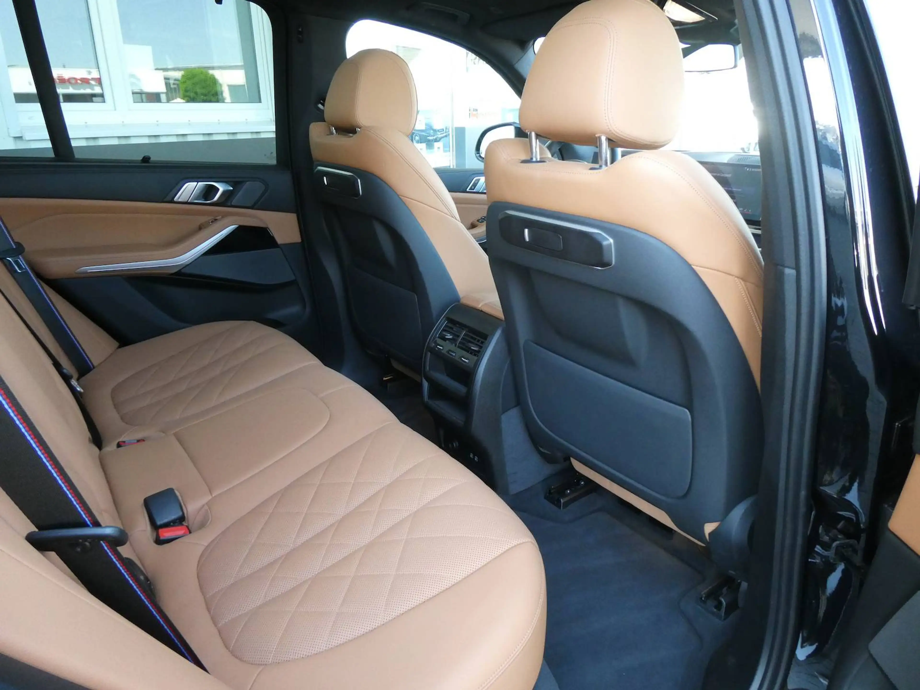 BMW X5 50 e xDrive M Sport Pro — photo 11