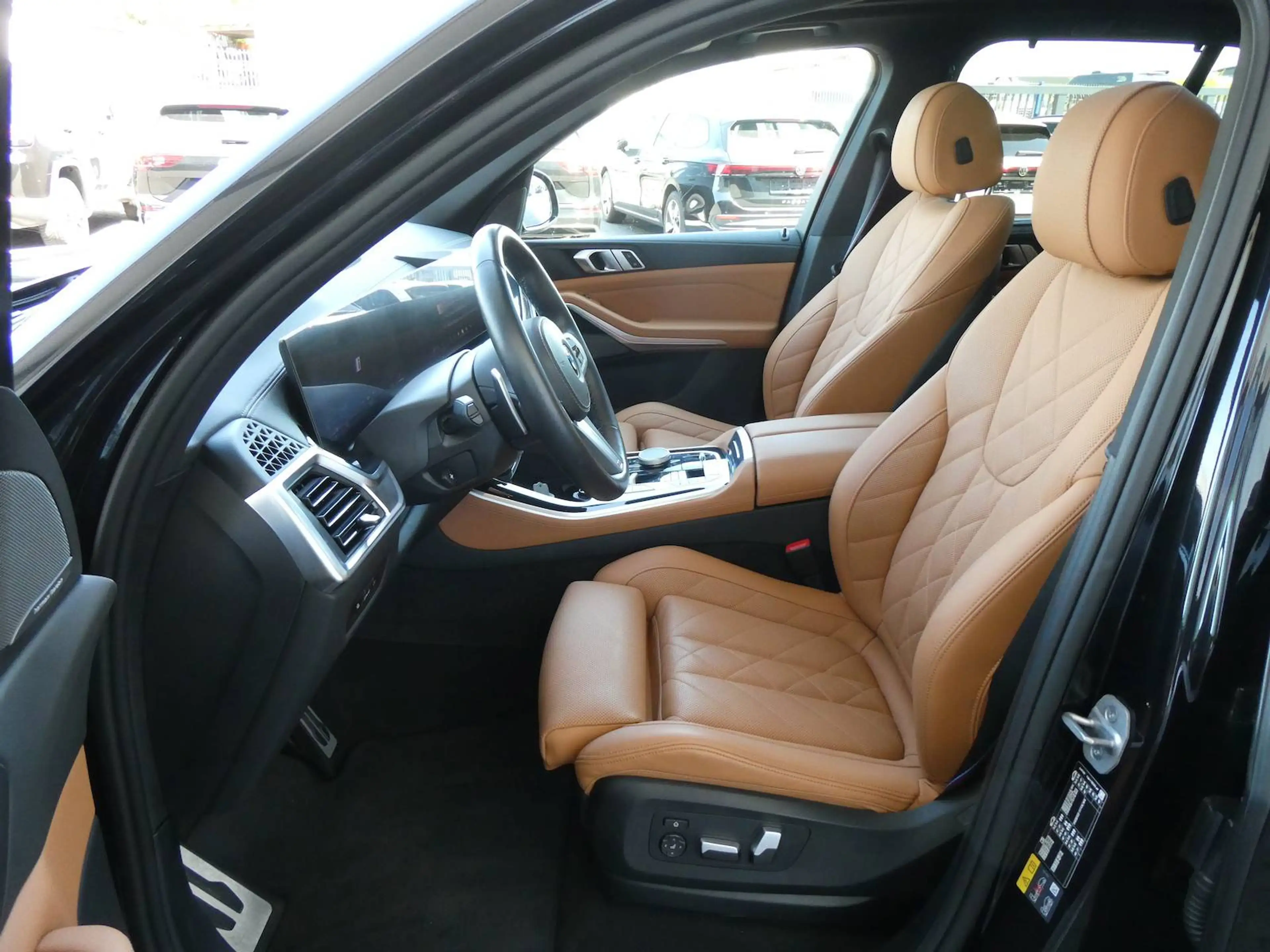 BMW X5 50 e xDrive M Sport Pro — photo 9