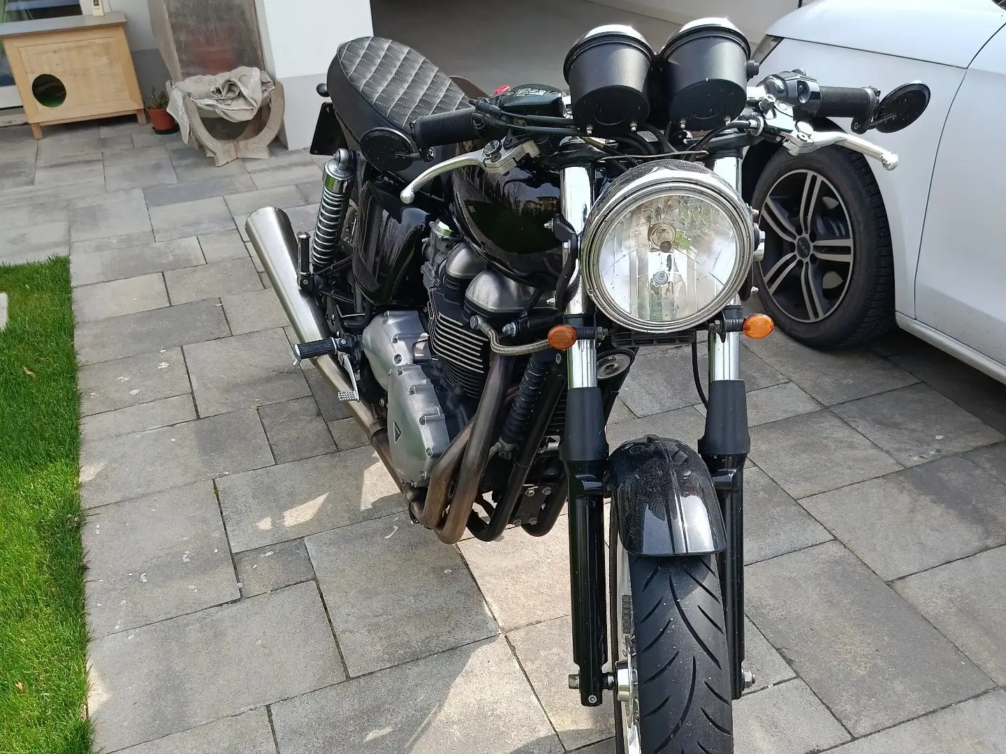 Triumph Thruxton Nero - 1