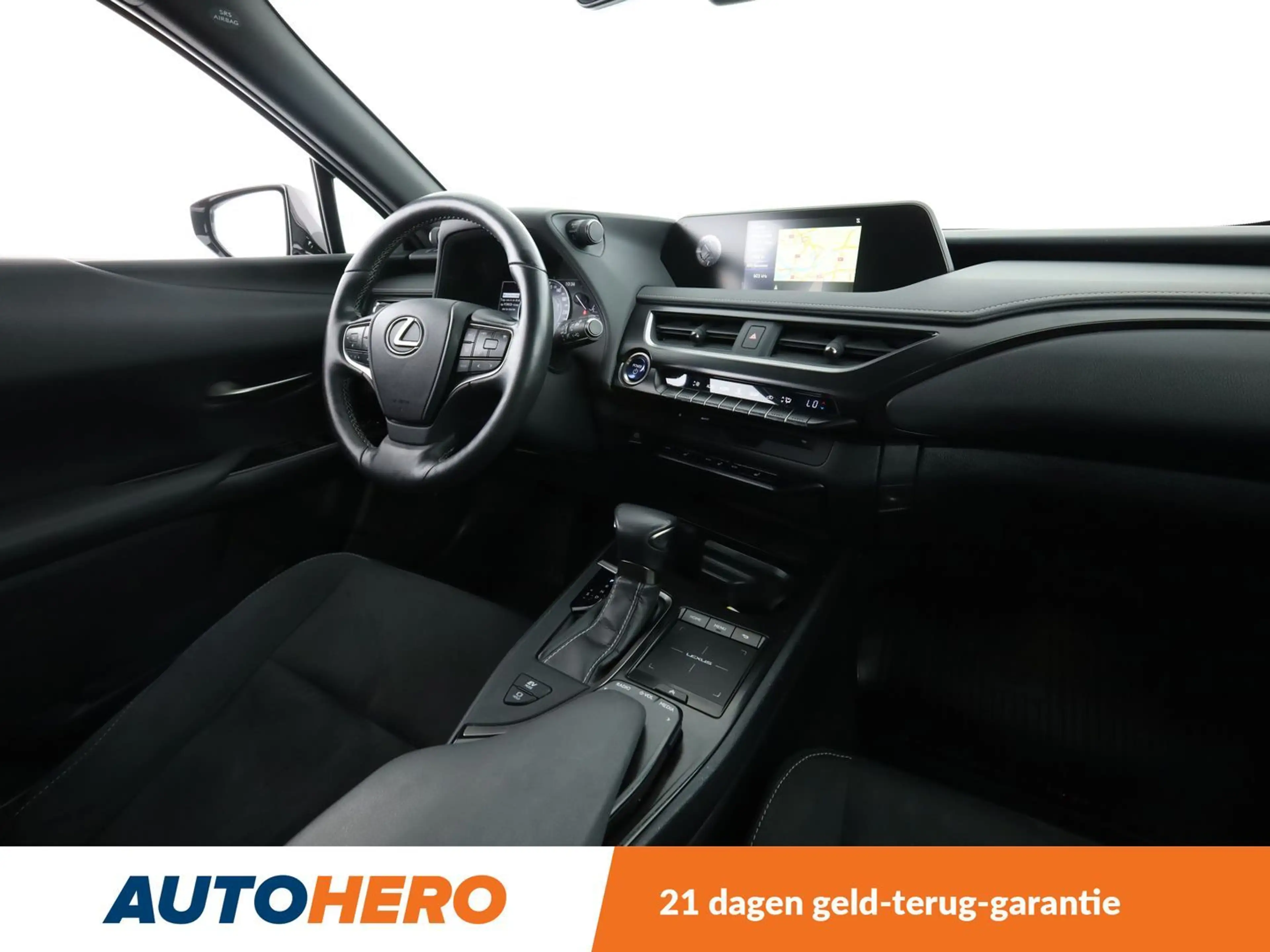 Lexus UX 250h UX 250h Launch Edition — photo 13