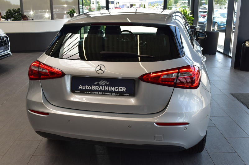 Mercedes-Benz A 200 d 8G-DCT LED~Tempomat~SpurhalteAssist~DAB — photo 6