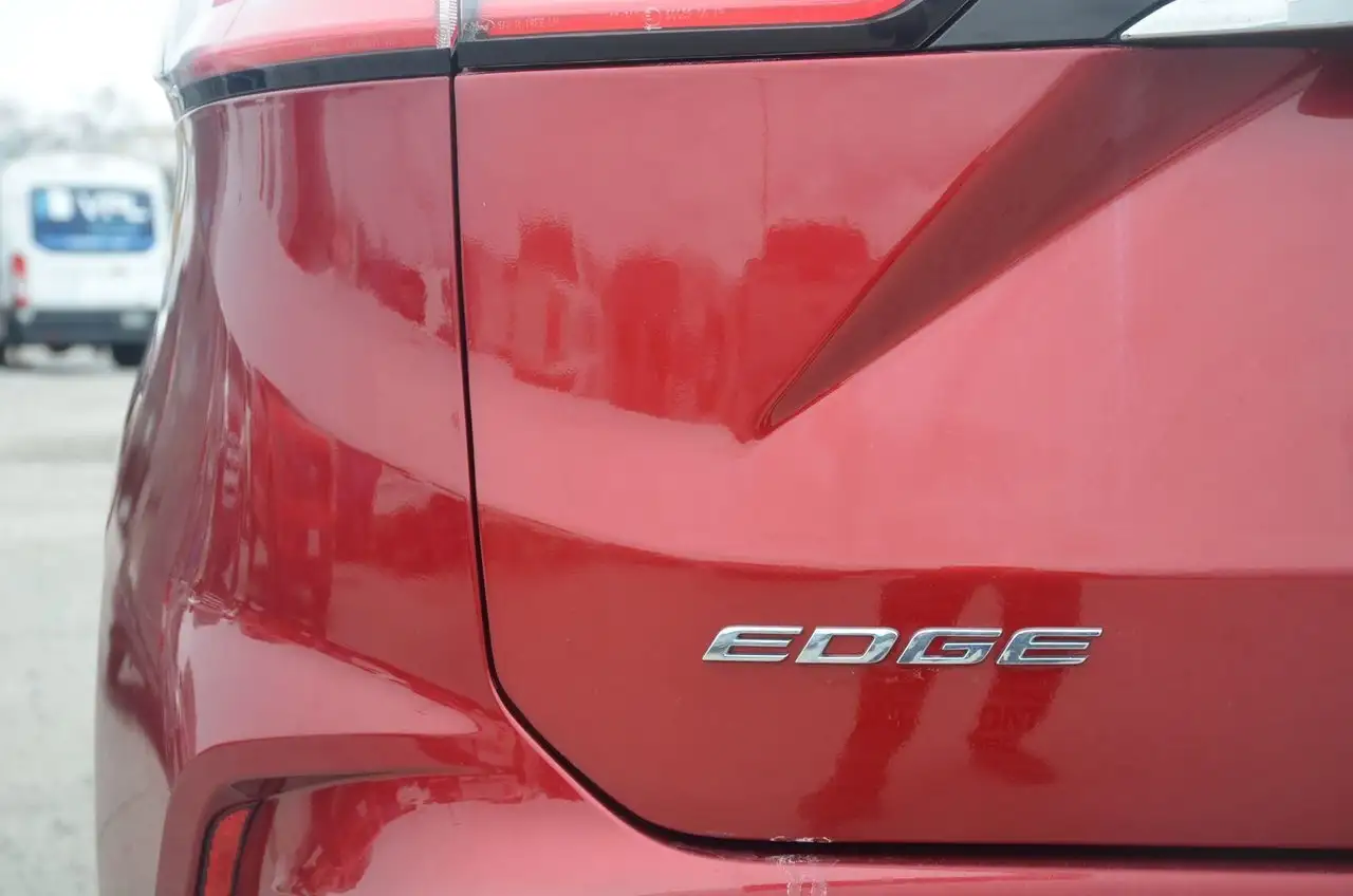 Ford Edge снимка Ford Edge