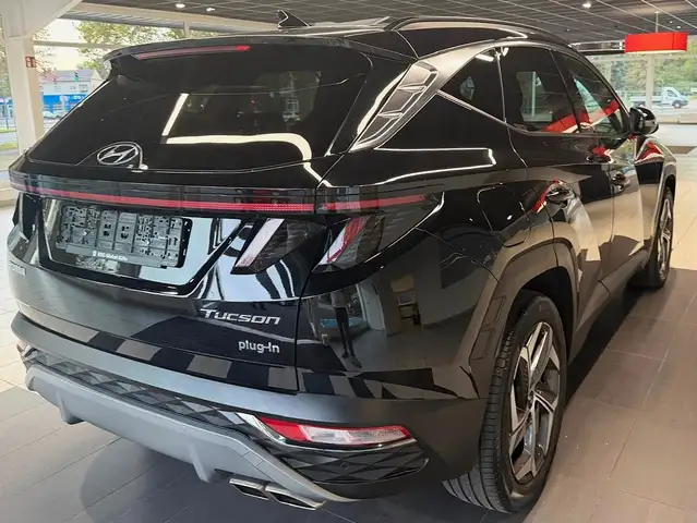 Hyundai Tucson view 4