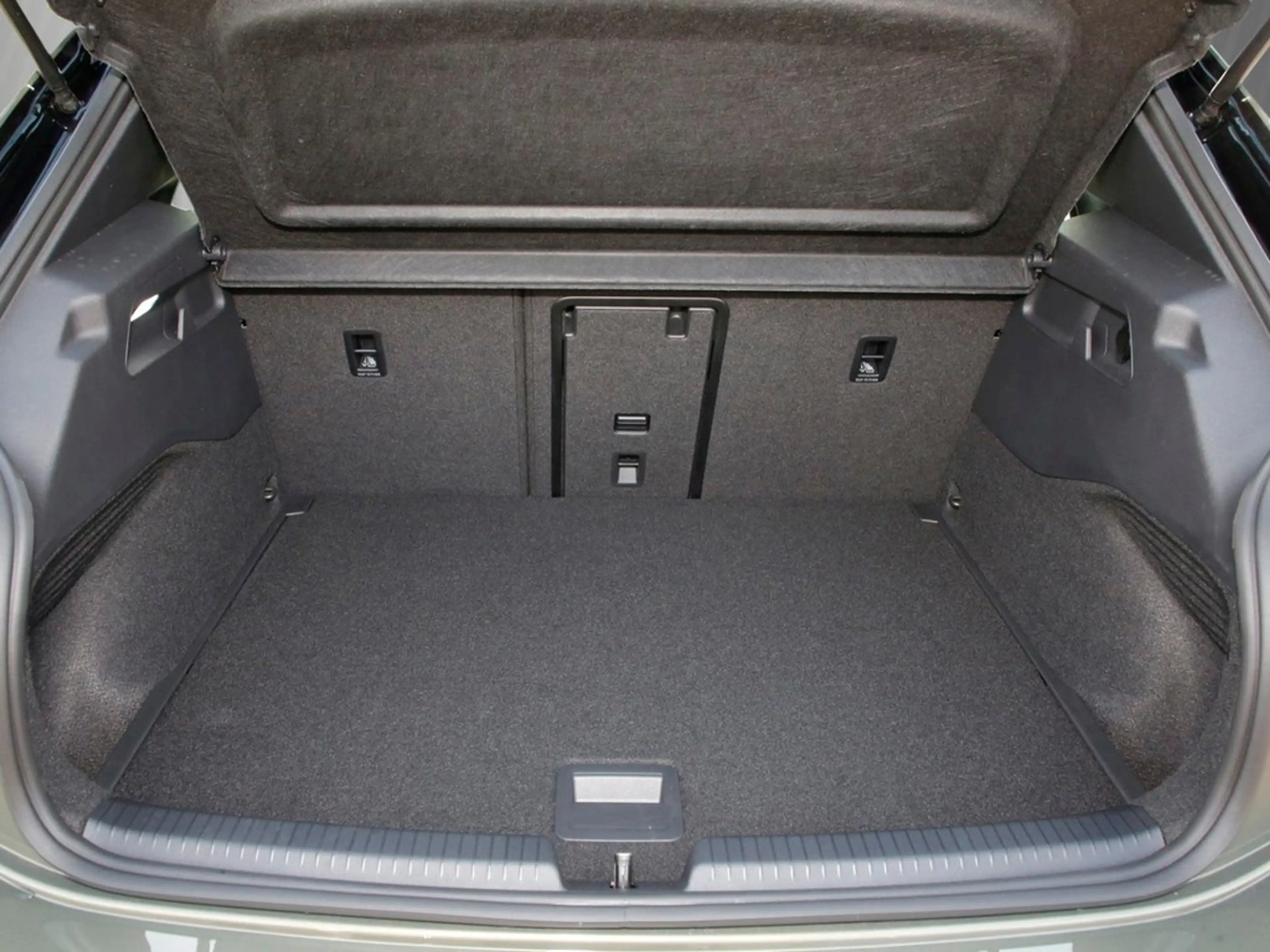 Volkswagen ID.3 Pure 125 kW 19" ACC AHK IQ Drive NAVI — photo 7