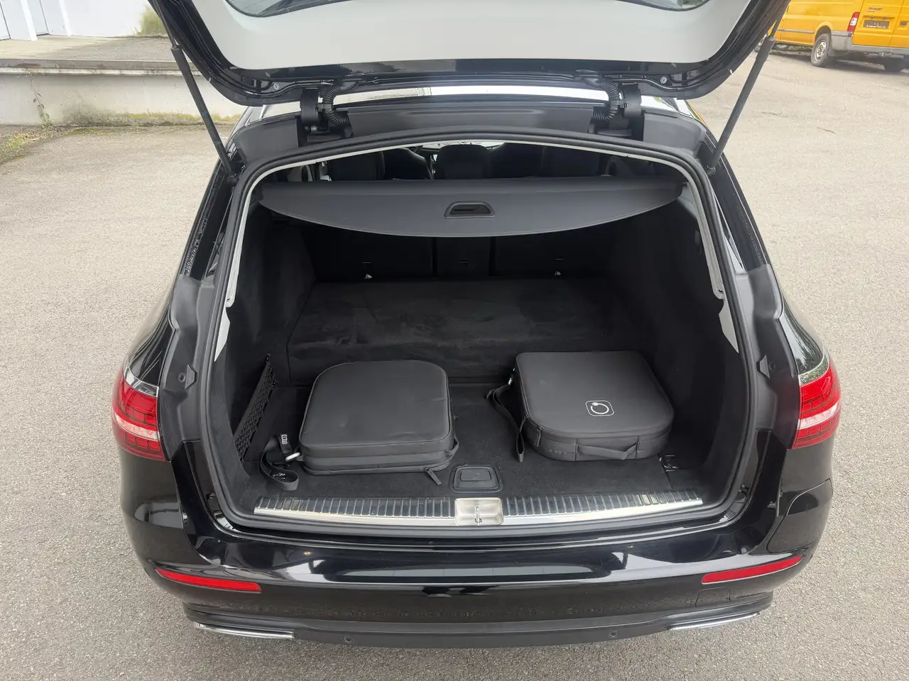 Mercedes-Benz E-Class de Avantgarde Night LED Distronic Kamera, миниатюра 30