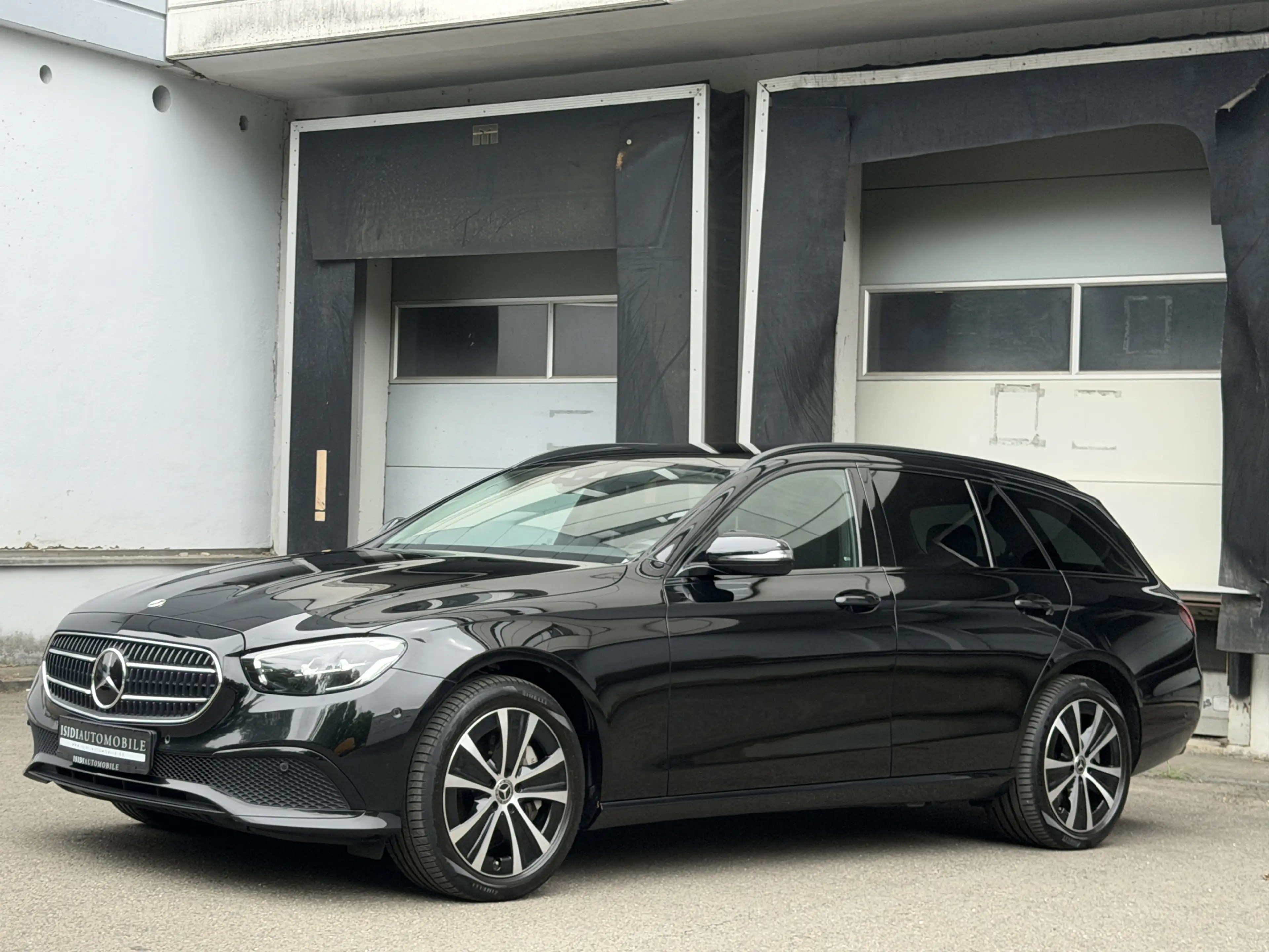 Mercedes-Benz E 300 de Avantgarde Night LED Distronic Kamera — photo 2