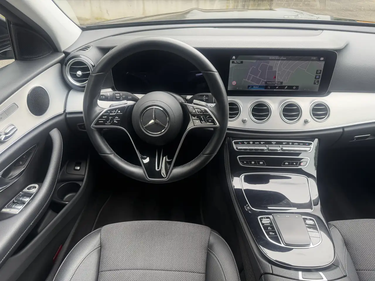 Mercedes-Benz E-Class de Avantgarde Night LED Distronic Kamera, миниатюра 17