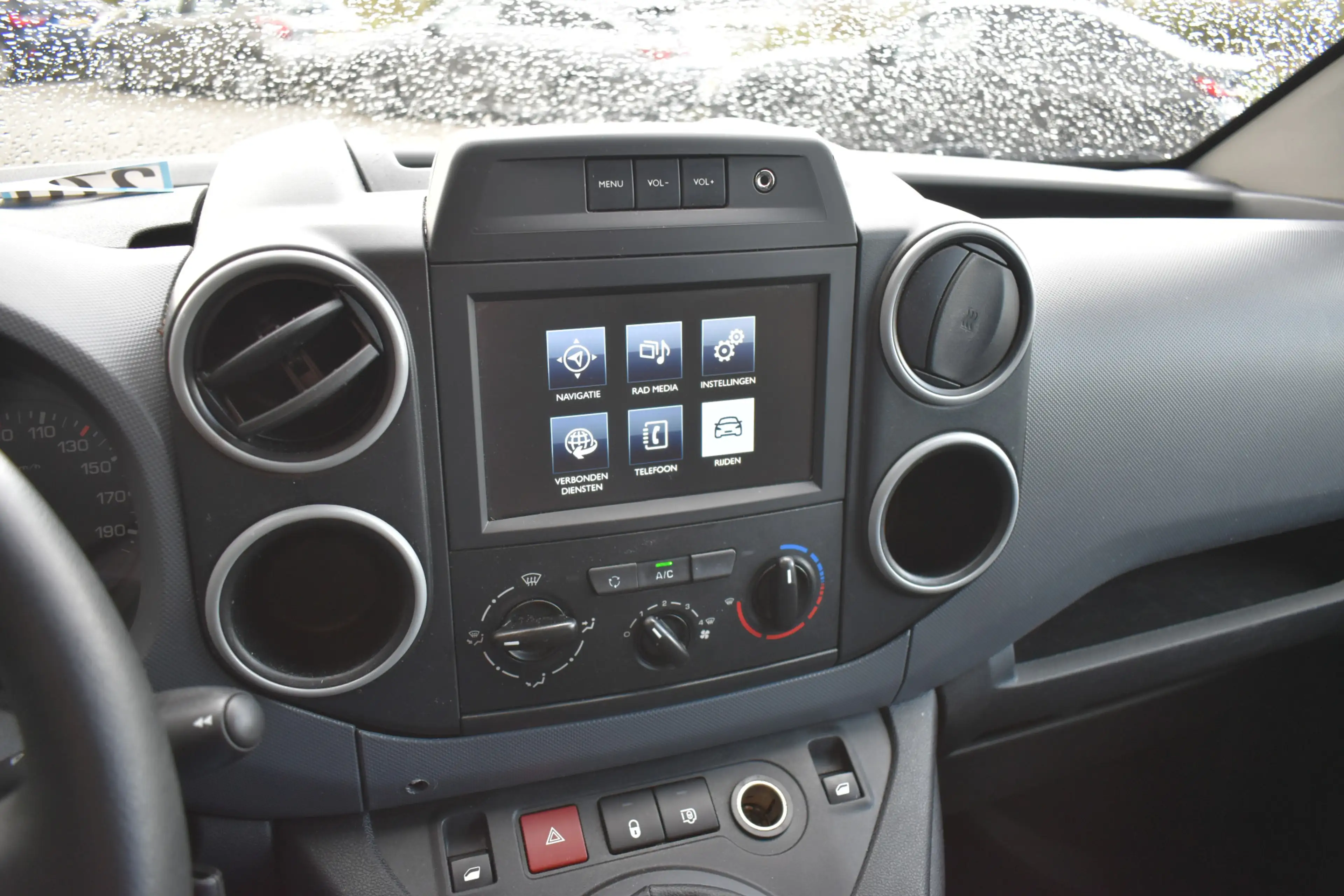 Peugeot Partner 120 1.6 BlueHDi 100 L1 Premium Pack — photo 10