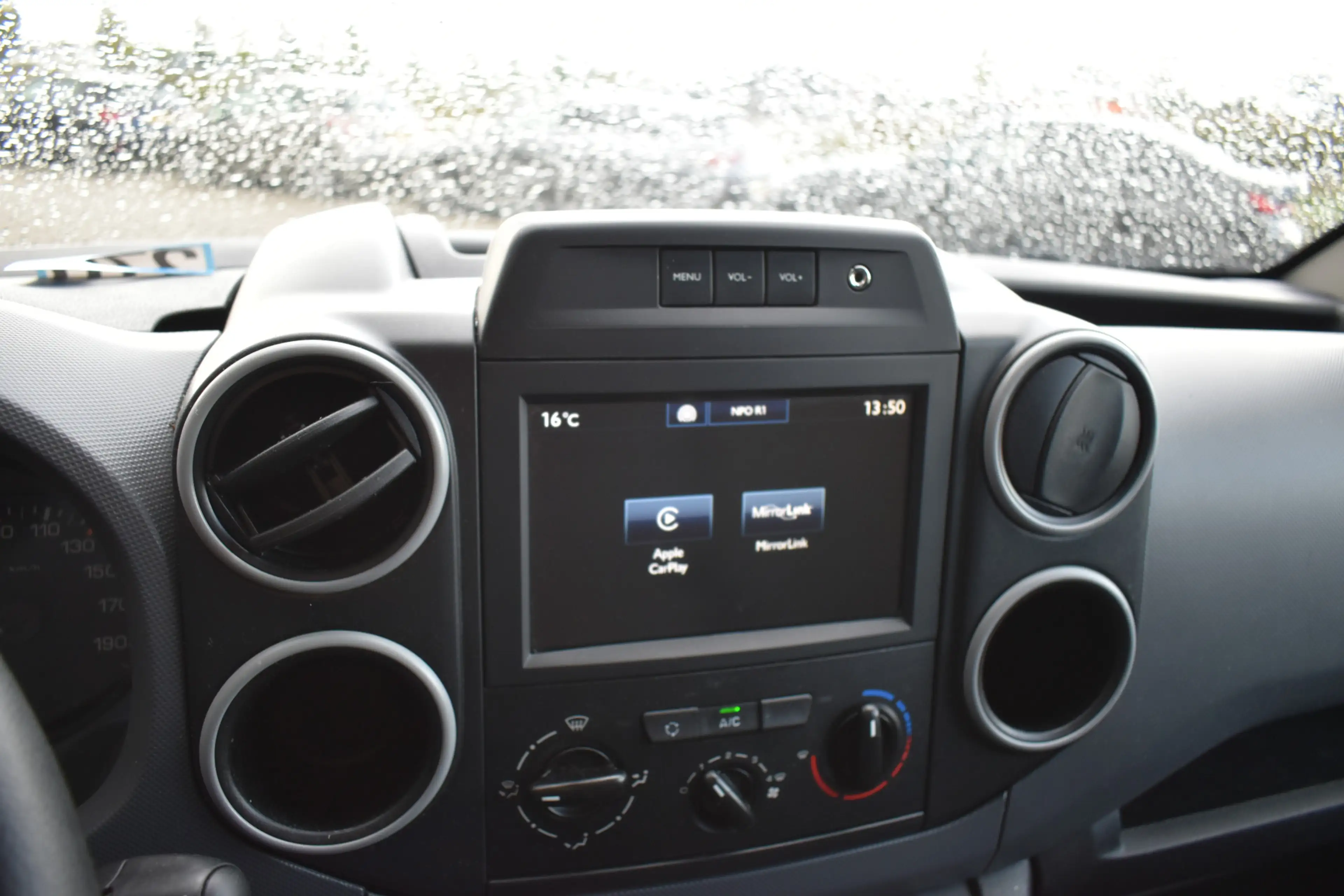 Peugeot Partner 120 1.6 BlueHDi 100 L1 Premium Pack — photo 11