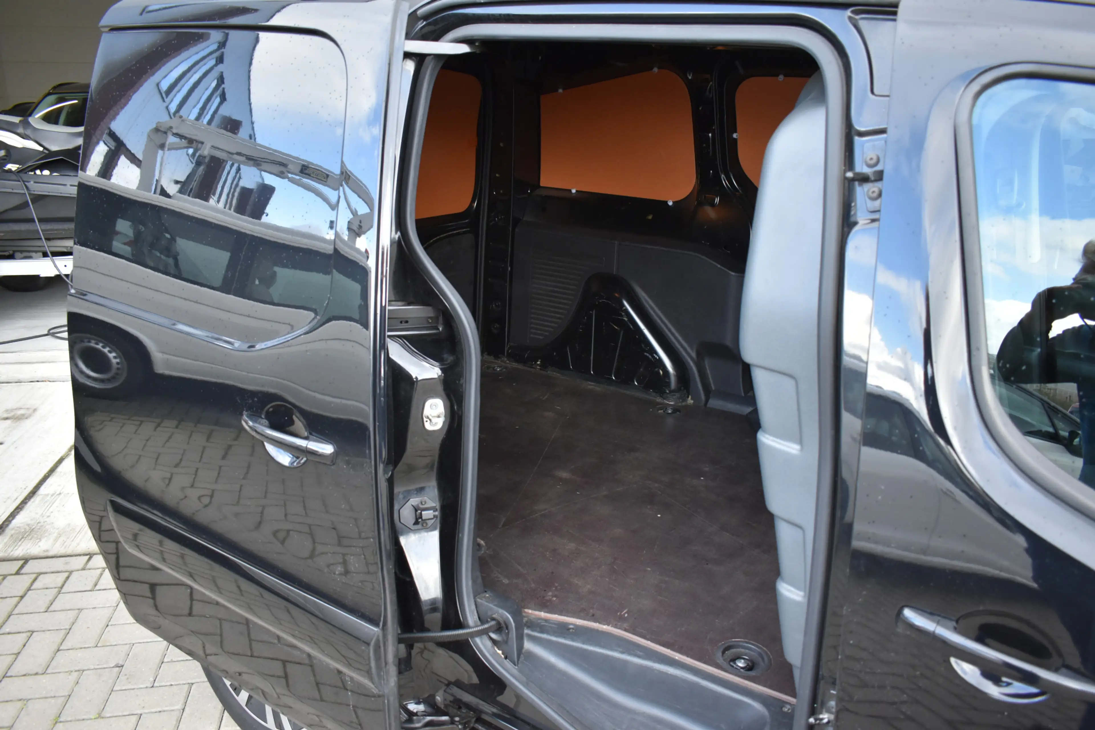Peugeot Partner 120 1.6 BlueHDi 100 L1 Premium Pack — photo 14