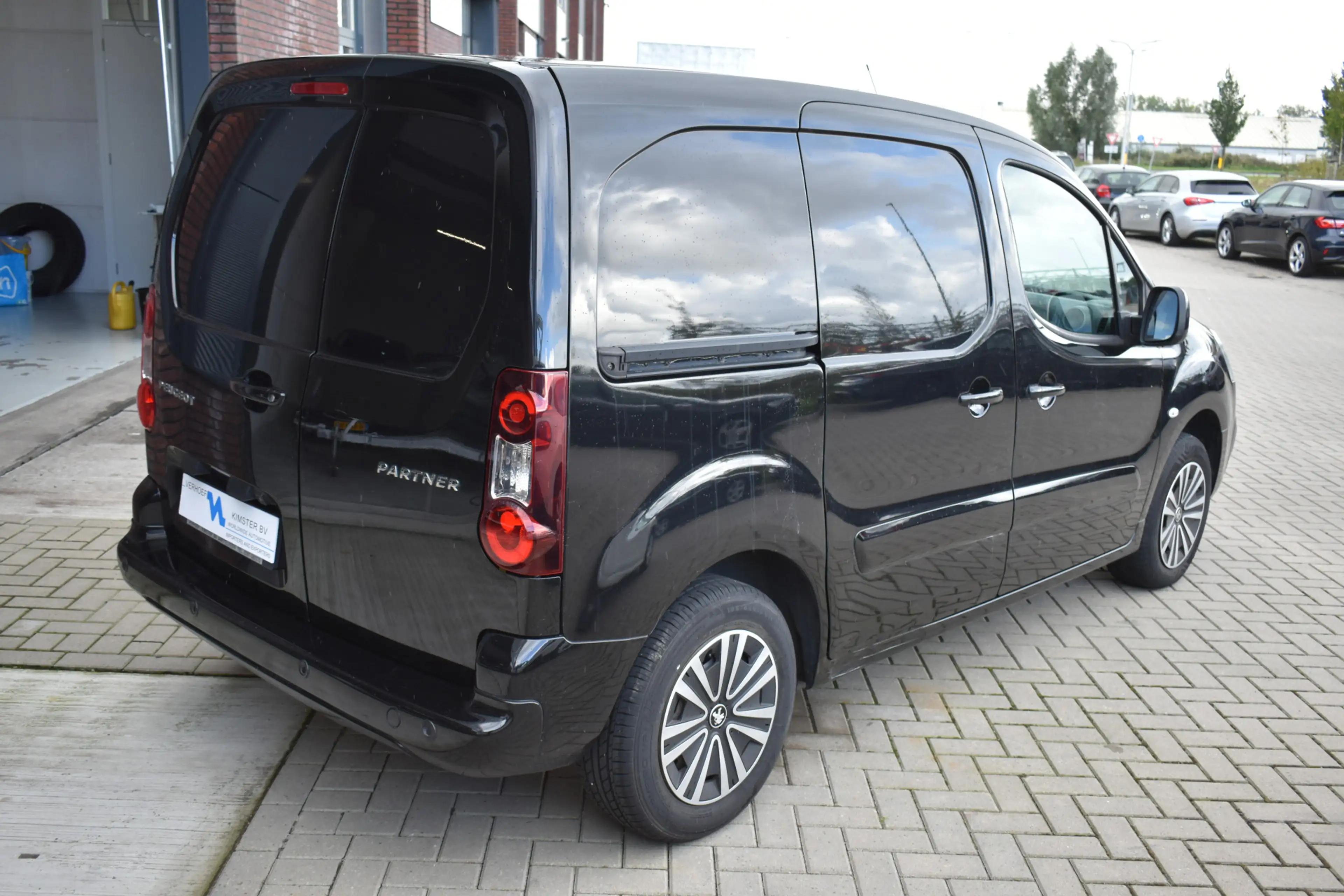 Peugeot Partner 120 1.6 BlueHDi 100 L1 Premium Pack — photo 2