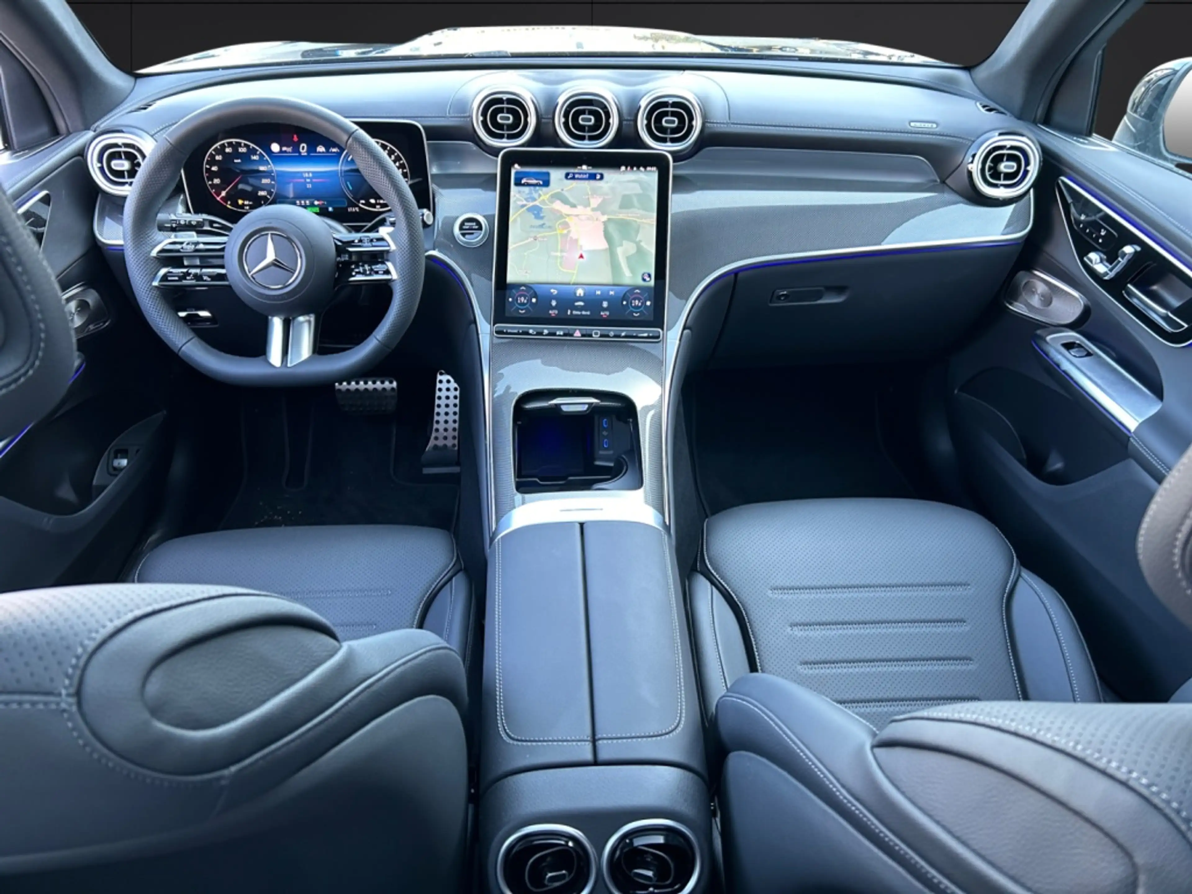 Mercedes-Benz GLC 400 e 4M AMG+20"+MBUX+DIGITAL+BURM+PANO — photo 12