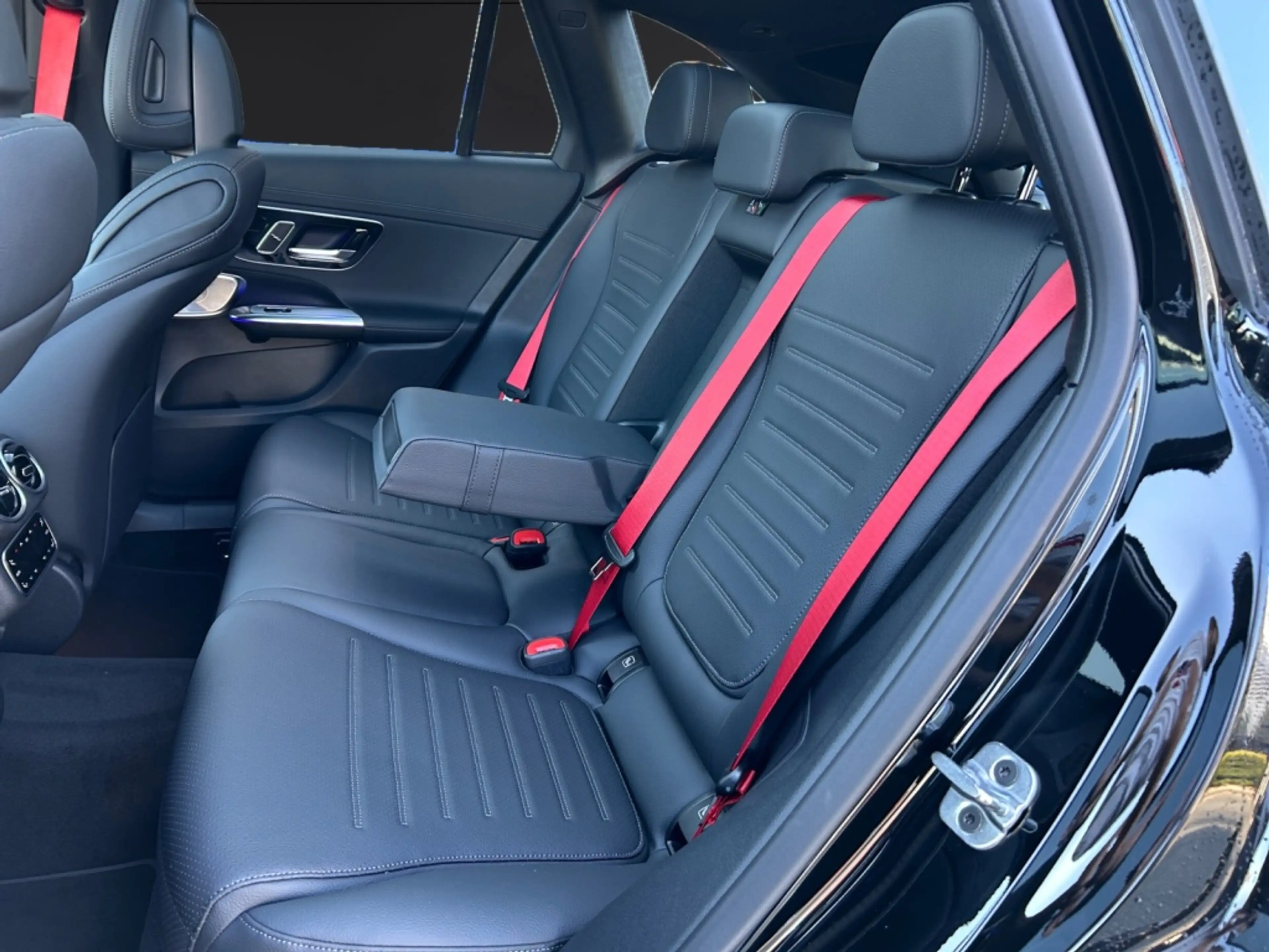 Mercedes-Benz GLC 400 e 4M AMG+20"+MBUX+DIGITAL+BURM+PANO — photo 13