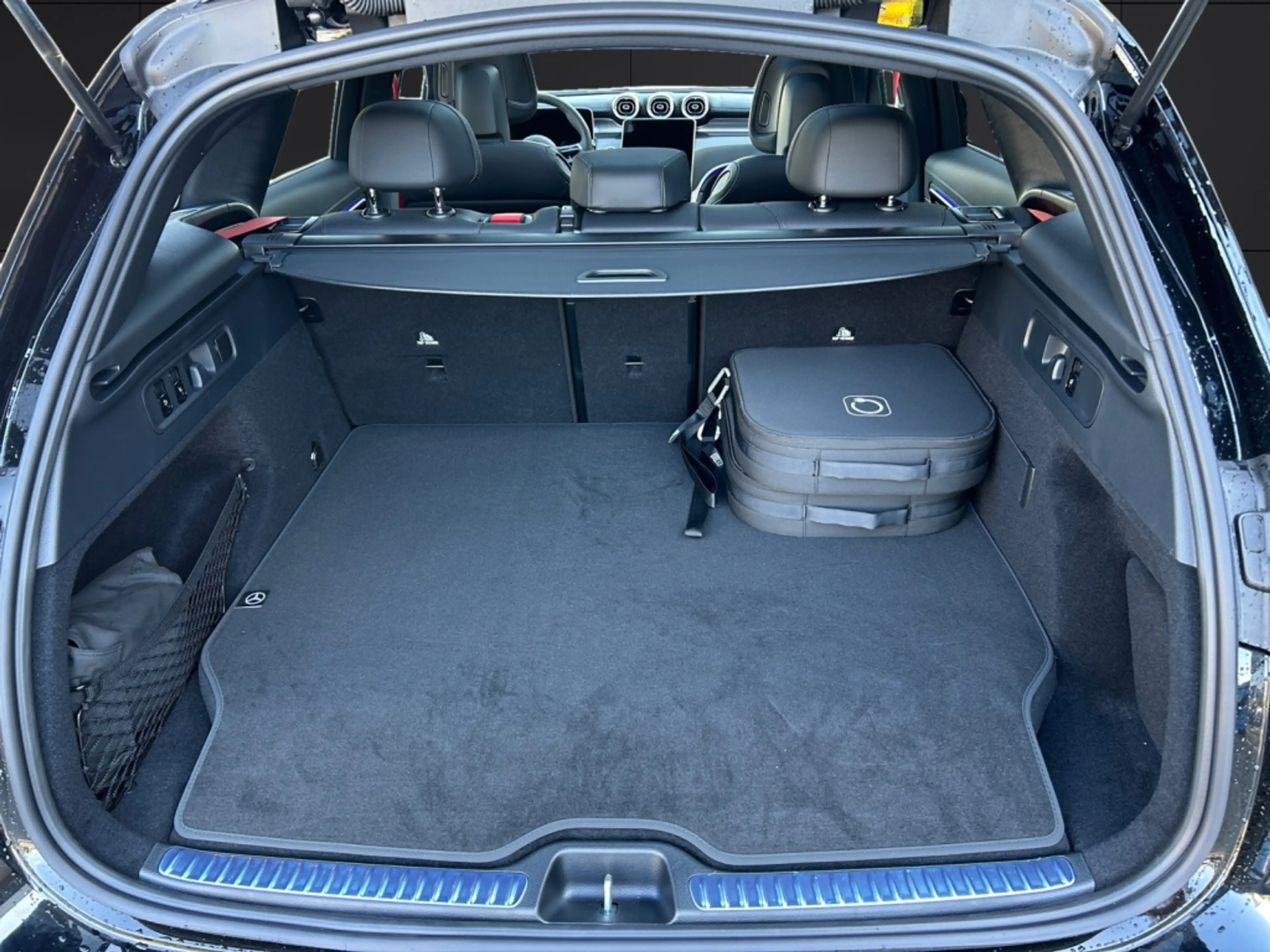 Mercedes-Benz GLC 400 e 4M AMG+20"+MBUX+DIGITAL+BURM+PANO — photo 15