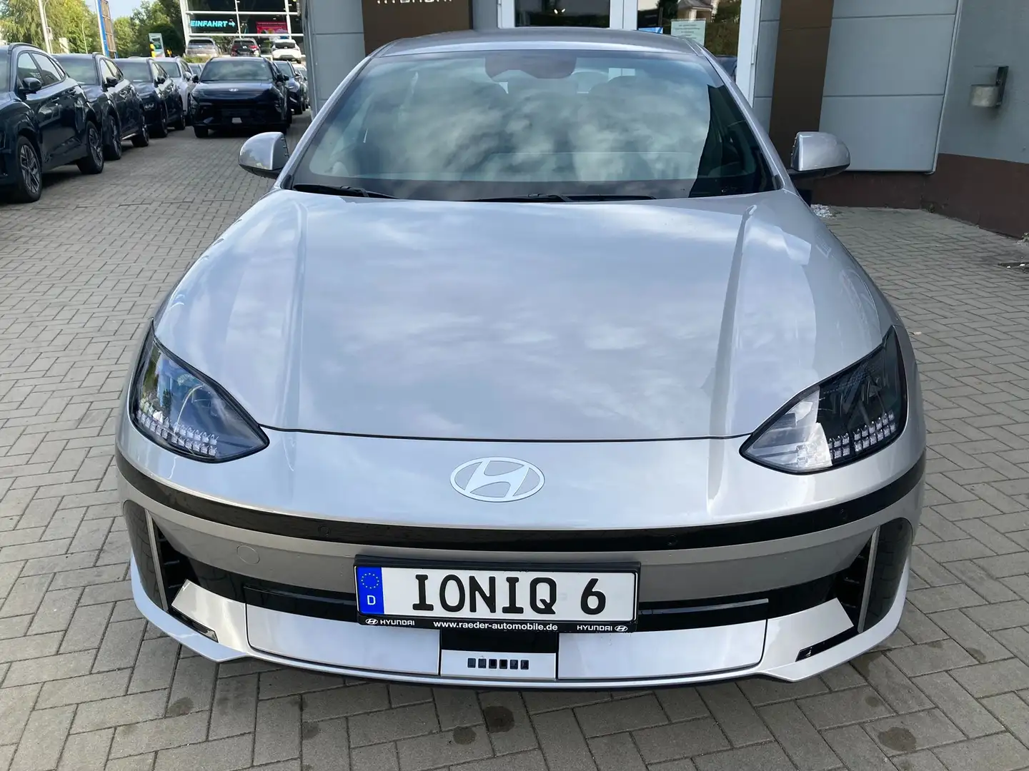 Hyundai IONIQ 6 Elektro 53KW 151PS Action 2.99% 221.- Rate Argent - 2