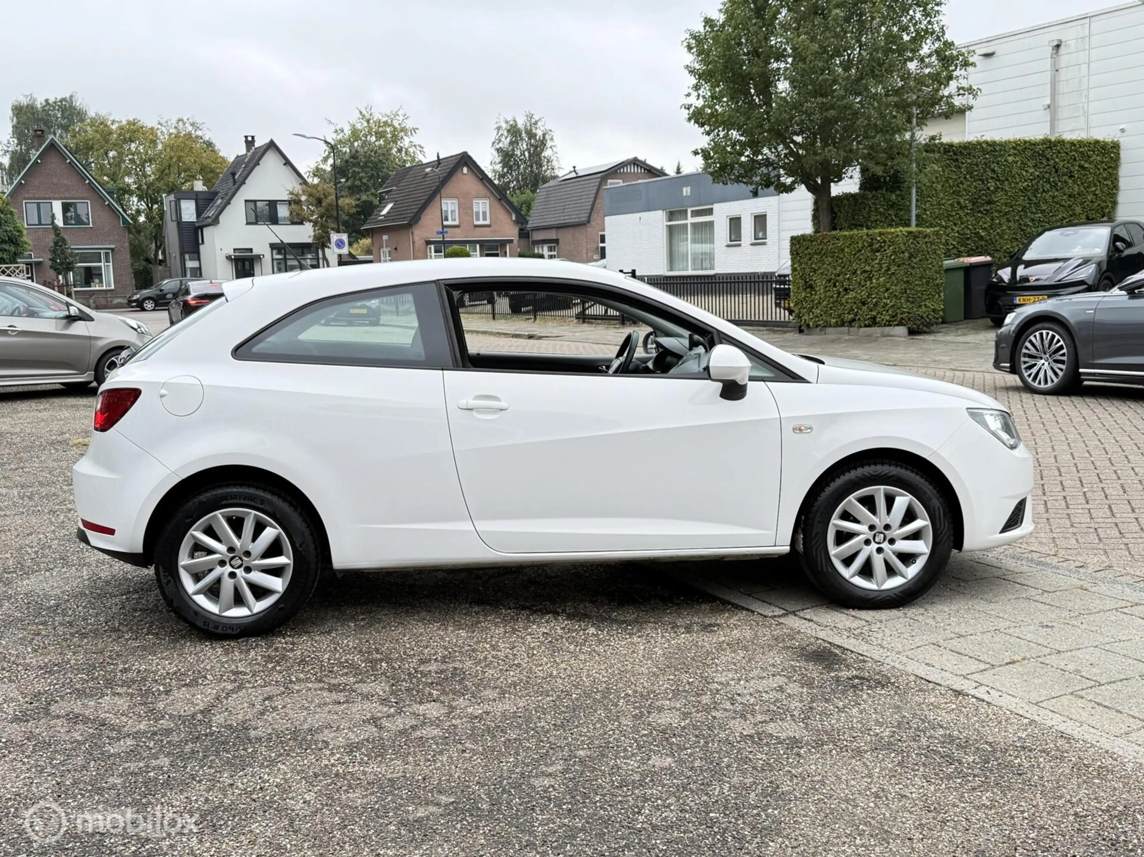 SEAT Ibiza SC 1.2 Club 1STE EIGN. NAVI ECC LMV — photo 6