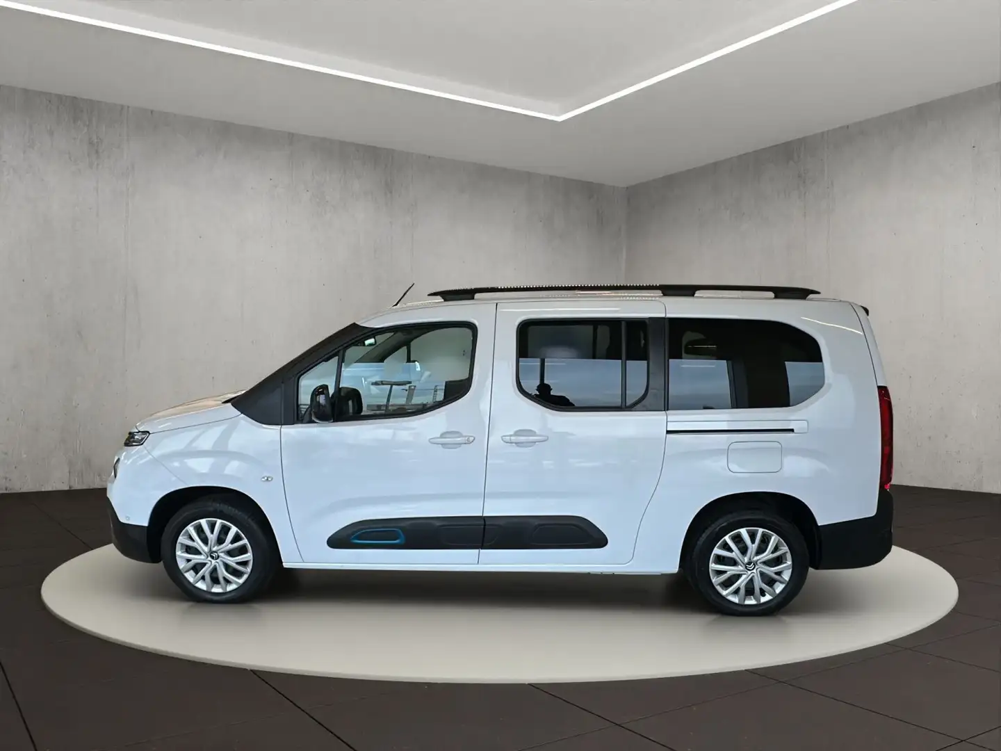 Citroen Berlingo e-Berlingo Feel XL Elektro 136 Blanc - 2