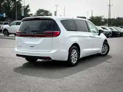 Chrysler Pacifica 2027