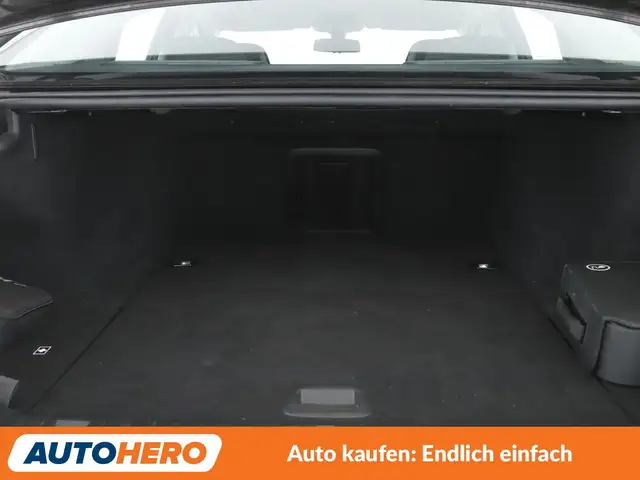 BMW 7 Series view 17