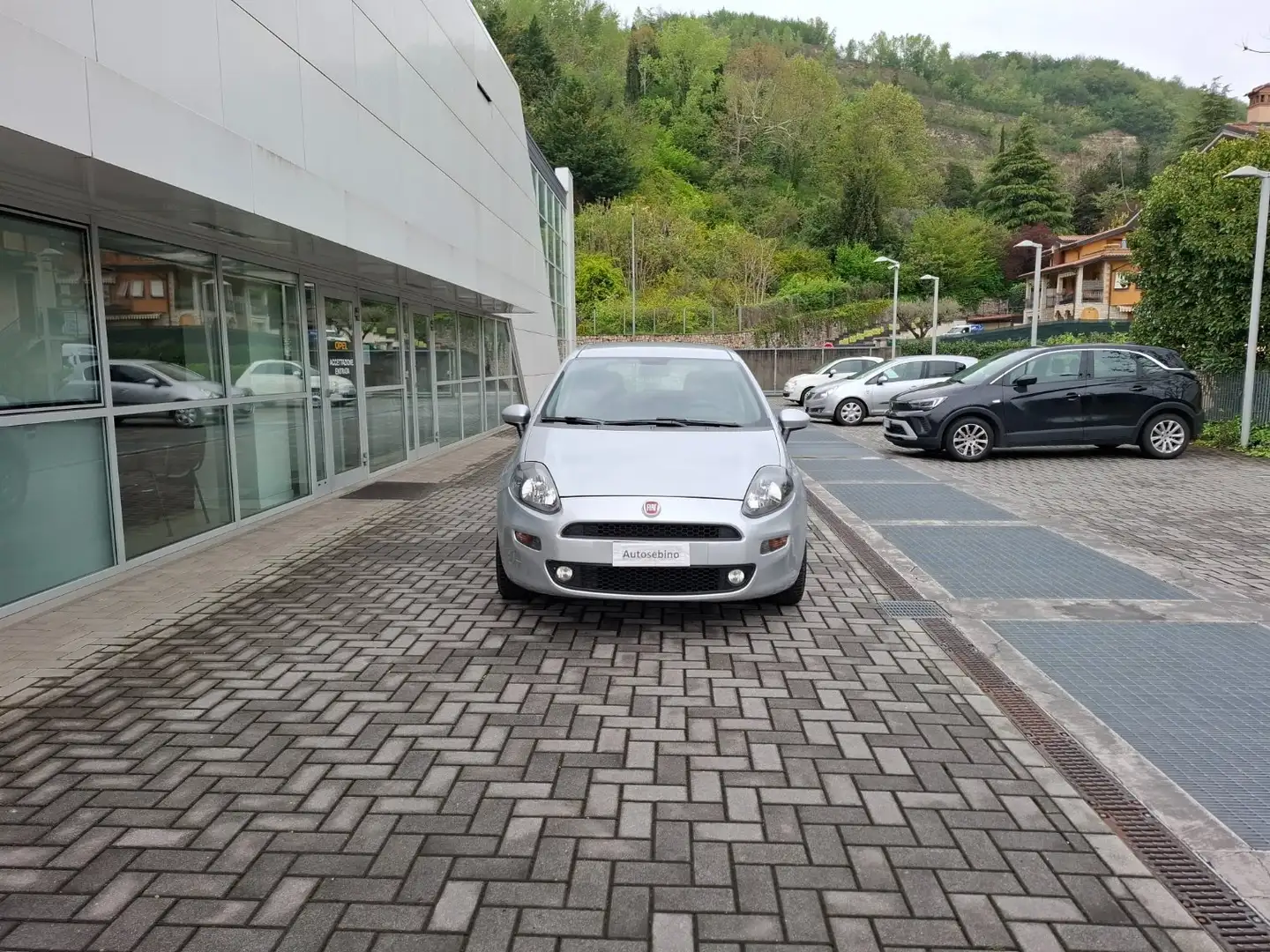 Fiat Punto Punto 5p 1.2 Lounge E6 OK NEOPATENTATI Zilver - 2