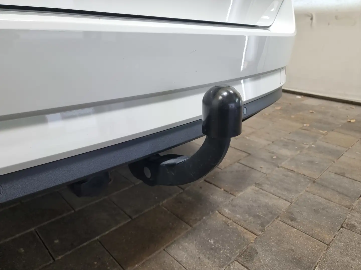 Skoda Superb Style LED ACC AHK Memory Canton Keyless Blanc - 2