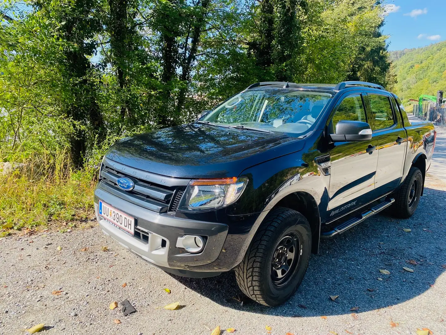 Ford Ranger Schwarz - 2