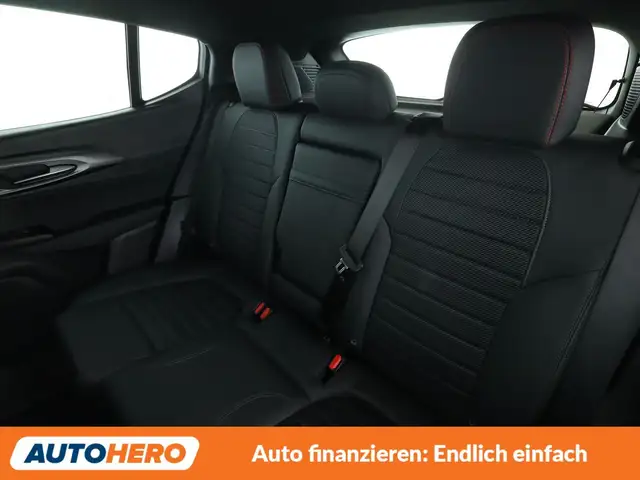 Alfa Romeo Tonale view 14