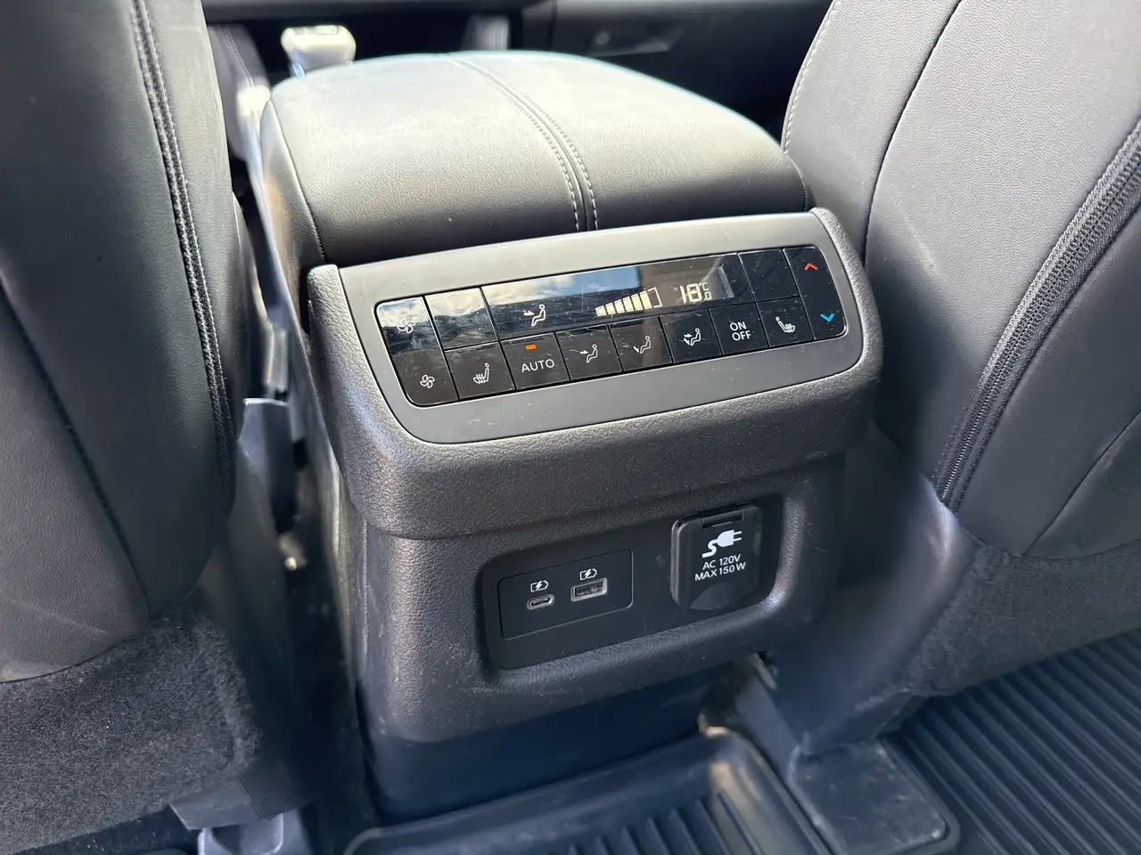 Nissan Pathfinder photo Nissan Pathfinder