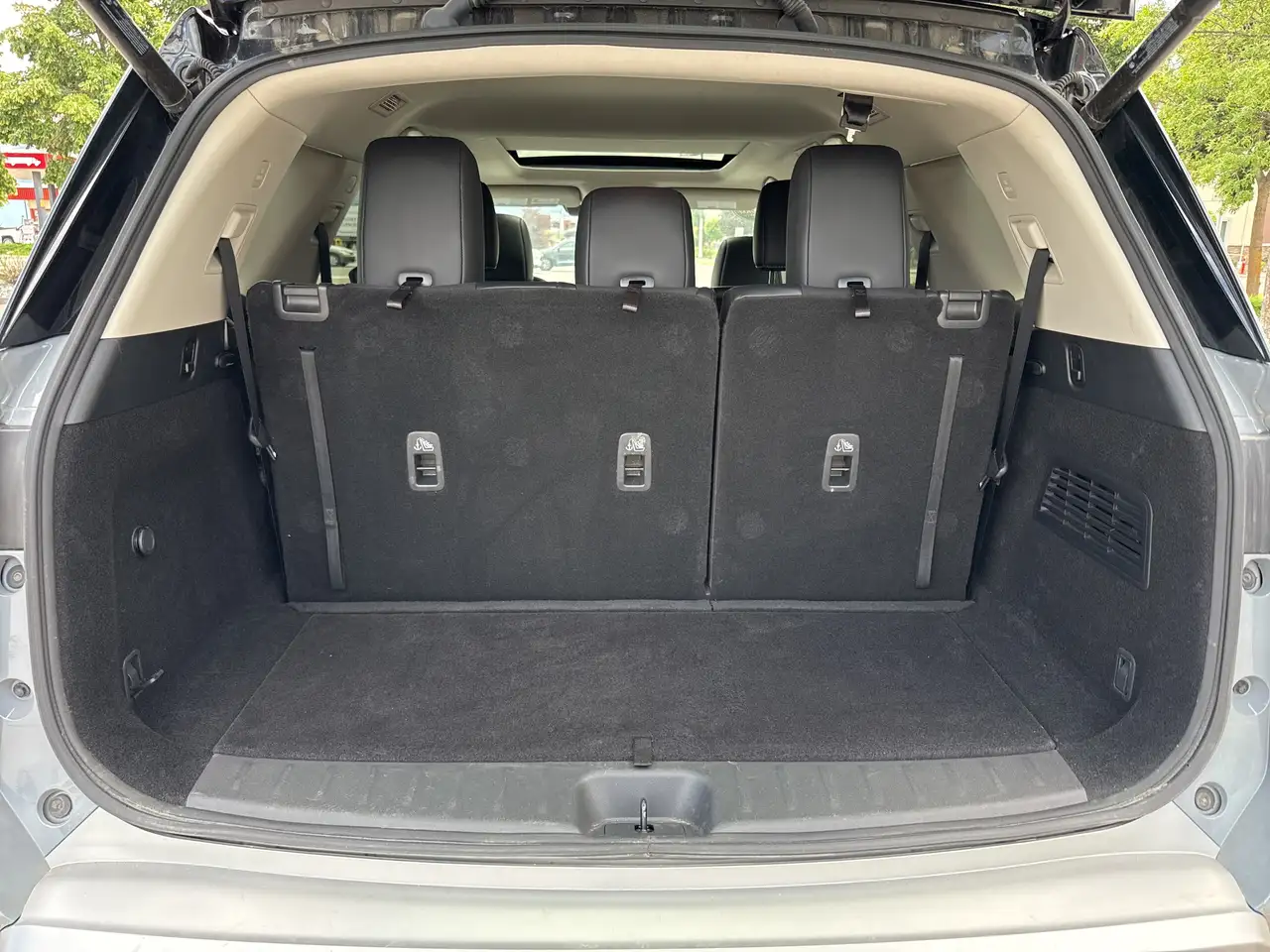 Nissan Pathfinder photo Nissan Pathfinder