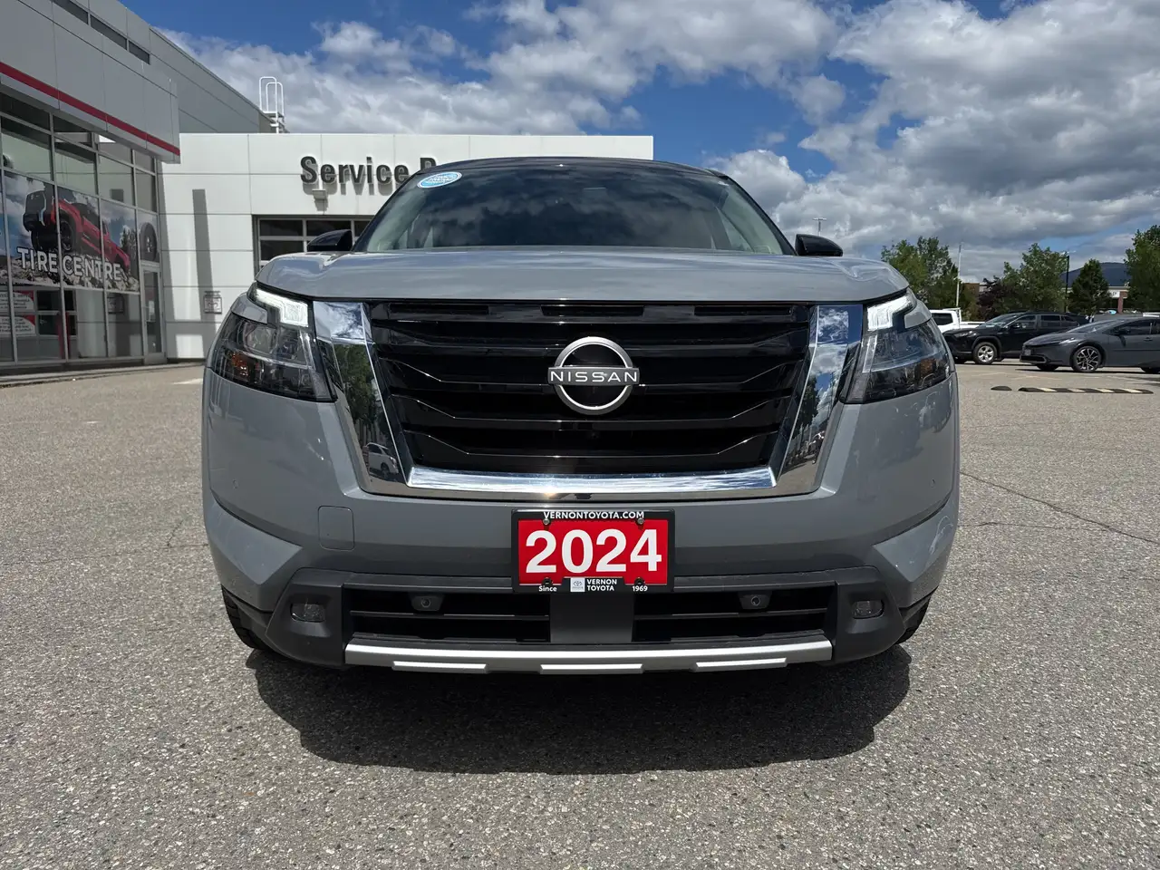 Nissan Pathfinder photo Nissan Pathfinder