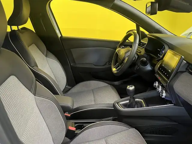 Renault Clio view 11