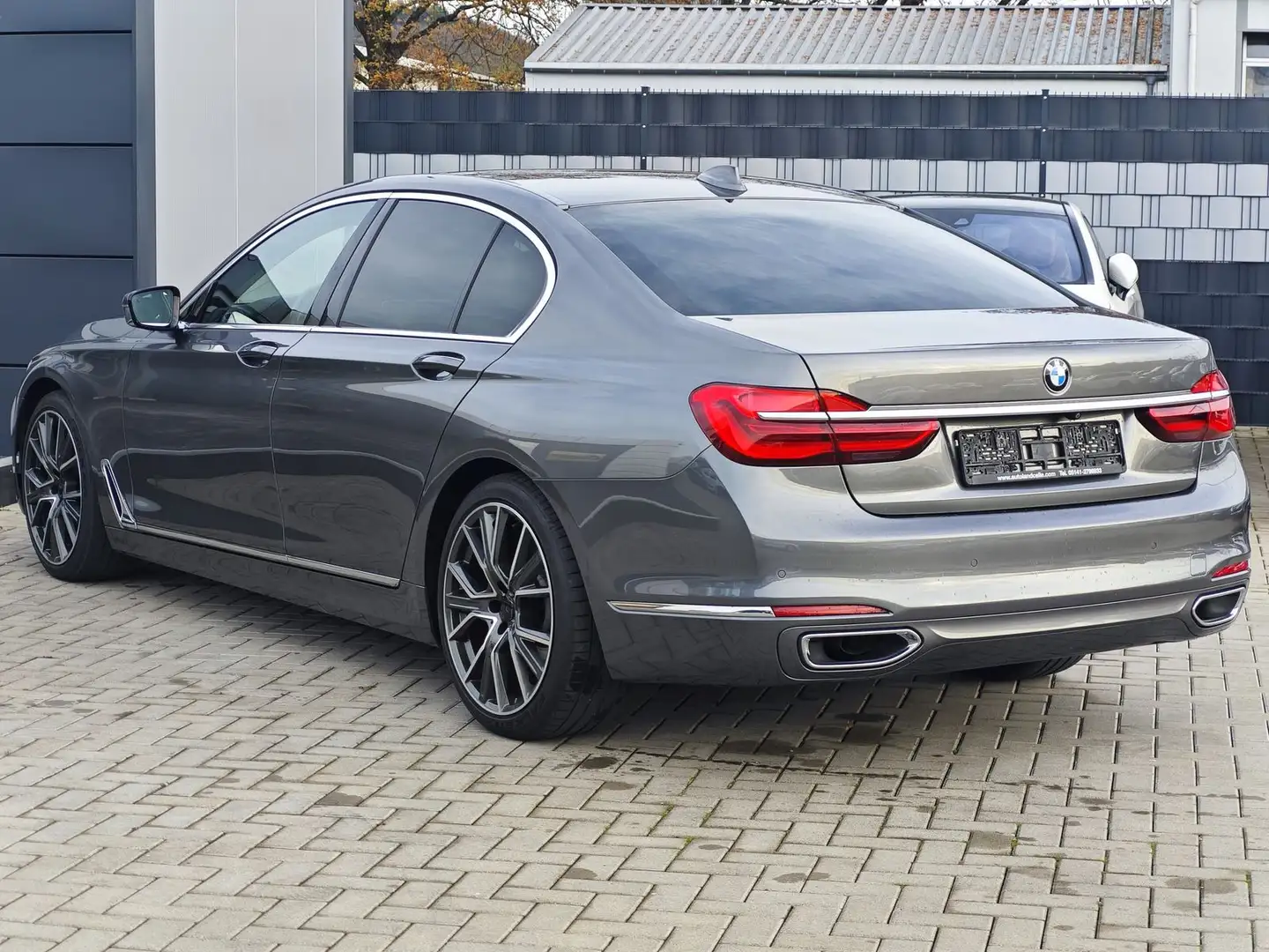 BMW 730 X Laser ACC|HUD|Ambiente|Softcl.|Schiebedach Gris - 2