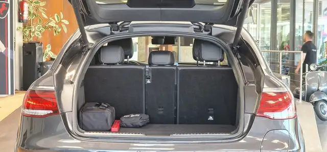 Mercedes-Benz GLC view 9