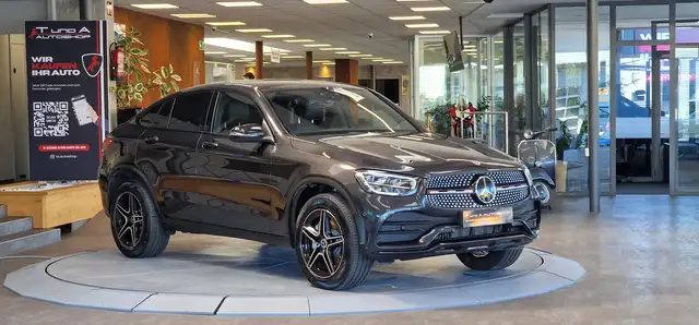 Mercedes-Benz GLC view 3