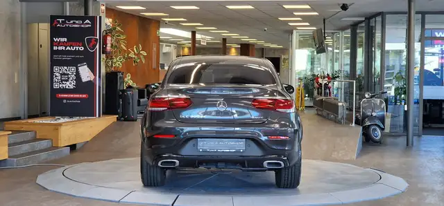 Mercedes-Benz GLC view 8