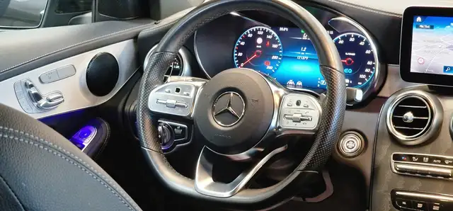 Mercedes-Benz GLC view 14