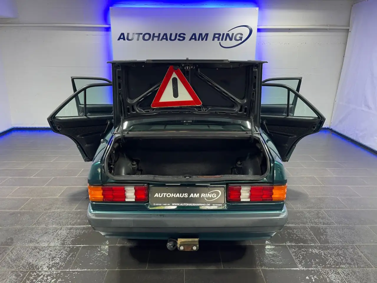Mercedes-Benz 190 D 2.5 Avantgarde verde SHD AHK ALU CARPASS, foto 8