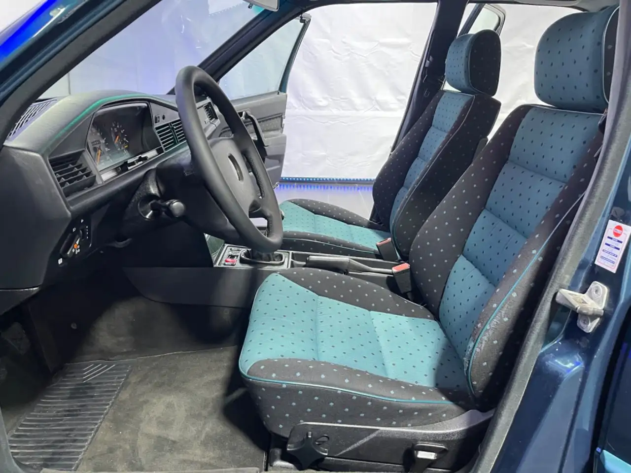 Mercedes-Benz 190 D 2.5 Avantgarde verde SHD AHK ALU CARPASS, foto 12