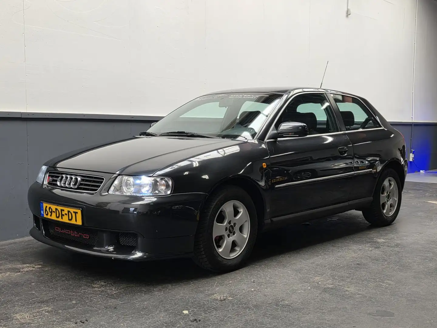 Audi A3 1.6 Attraction | Climat Control | Trekhaak | NAP Noir - 2