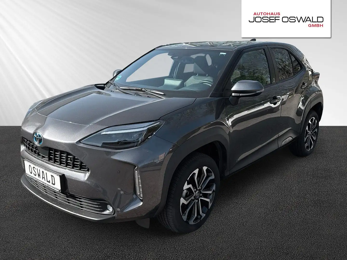 Toyota Yaris Cross Hybrid FWD Teamplayer Gris - 1
