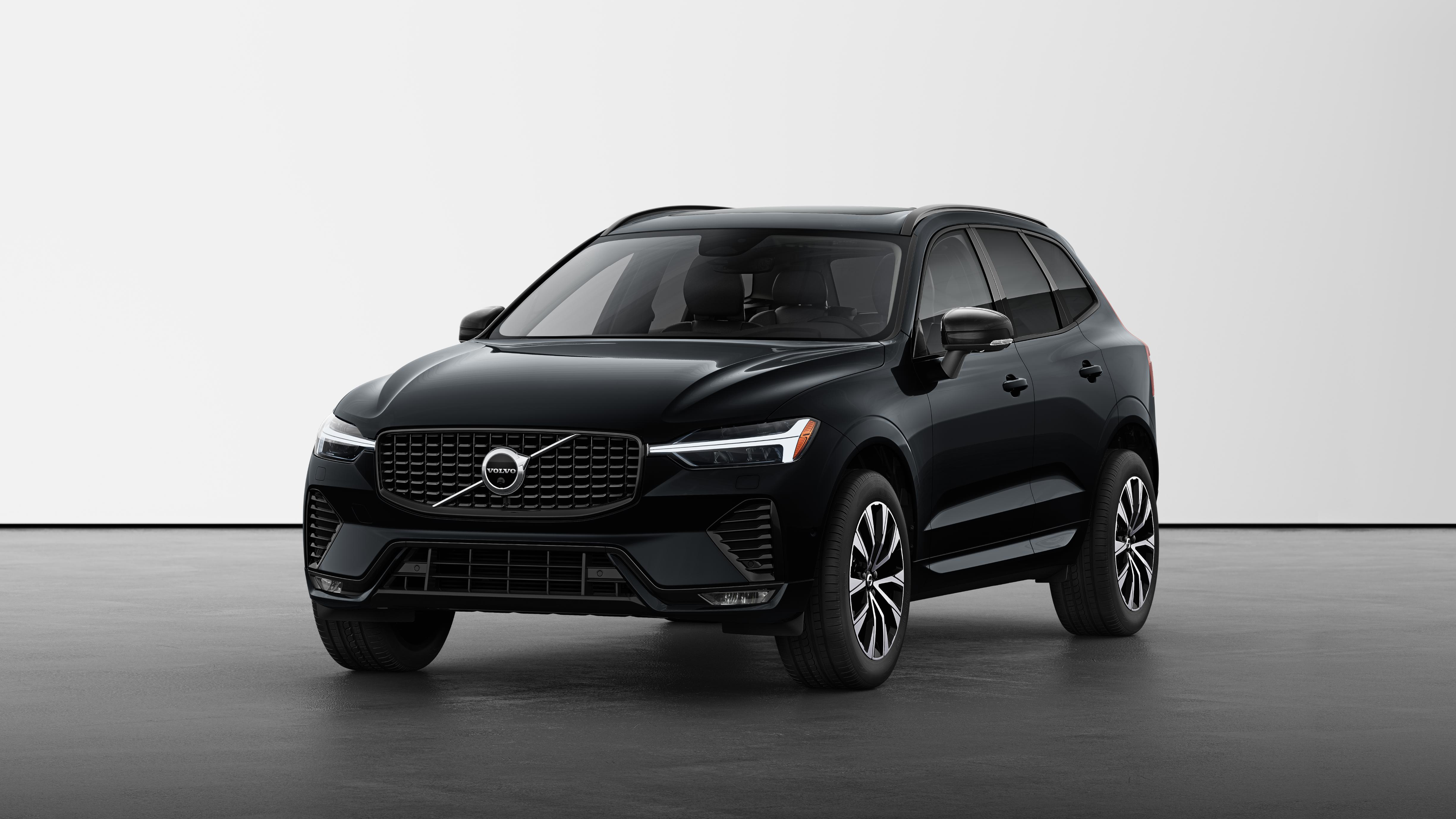 2025 Volvo XC60 PLUS DARK THEME