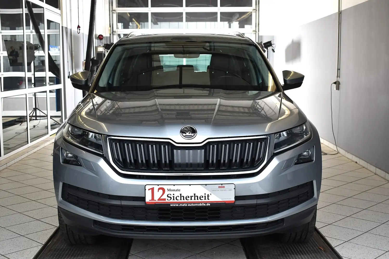 Skoda Kodiaq 2.0TDI Style DSG*7-Sitzer*ACC*LED*Navi Gris - 2