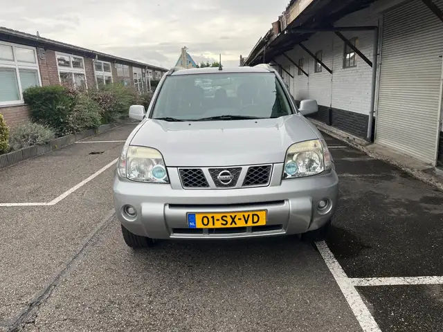 Nissan X-Trail 2.0 Columbia 2wd DEALER OH NAP ZIE FOTO NIEUW APK