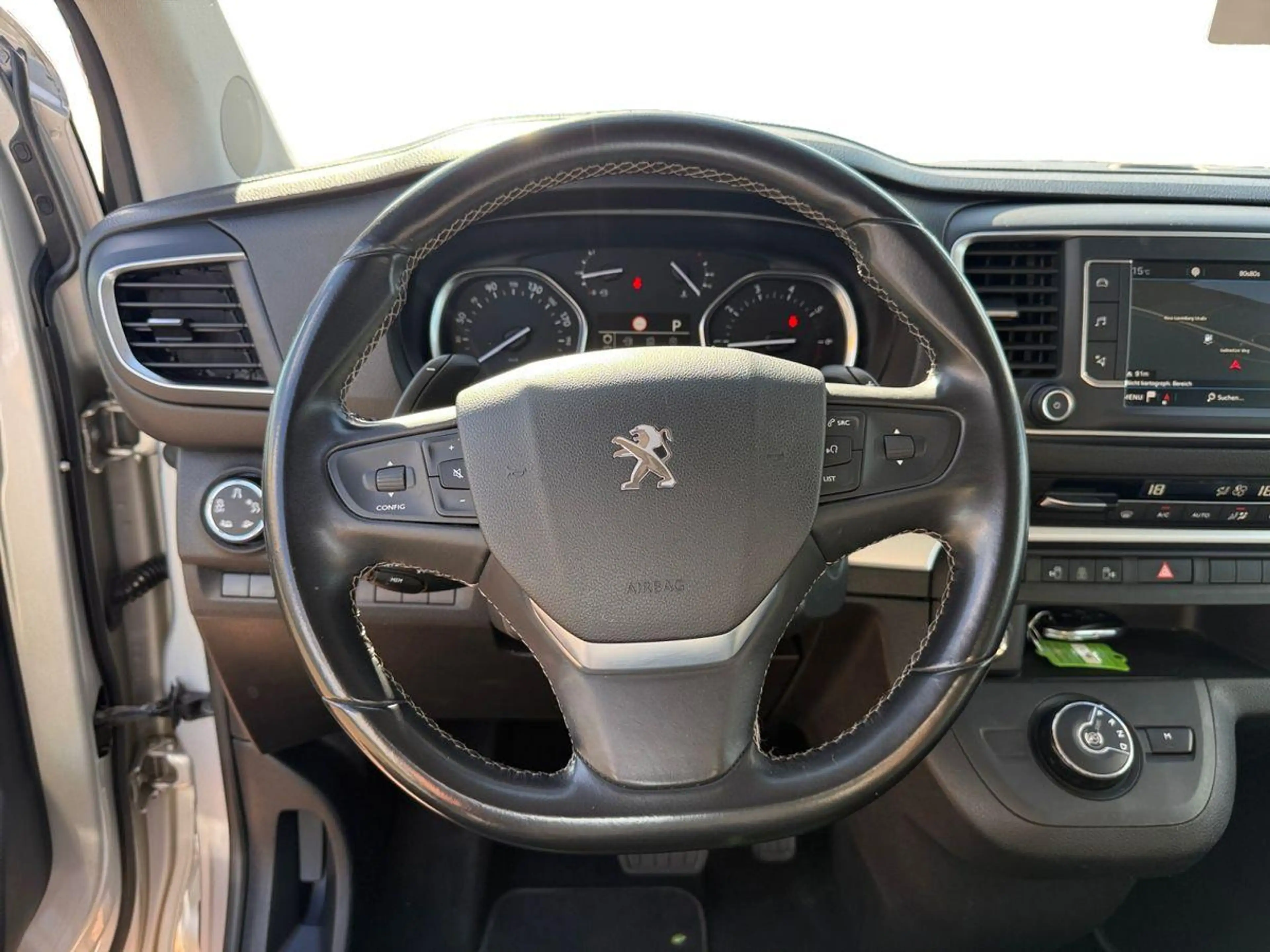 Peugeot Traveller 2.0 Blue-HDI FAP — photo 7