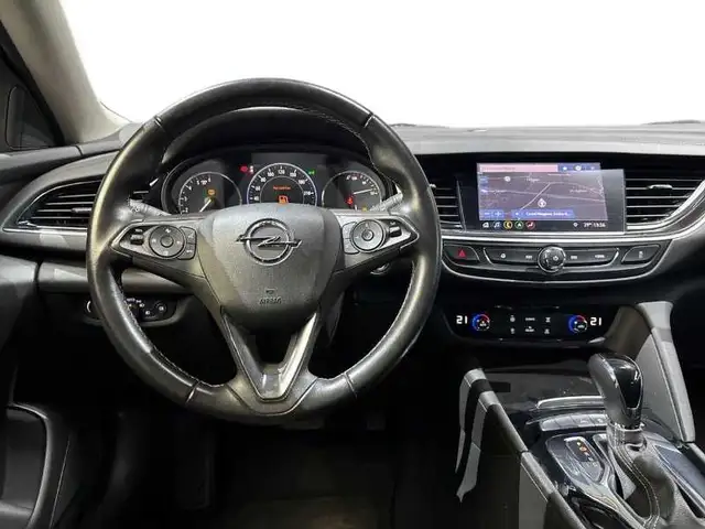Opel Insignia view 14