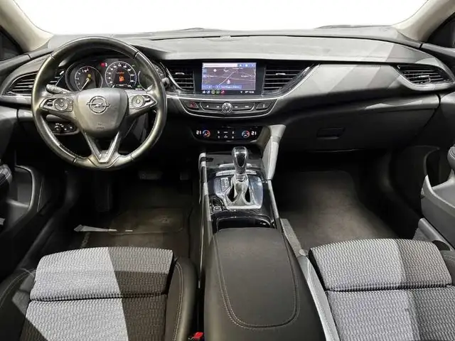 Opel Insignia view 13